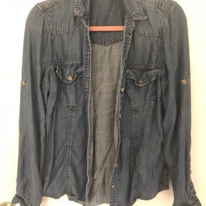 Cloth & Stone Chambray Top